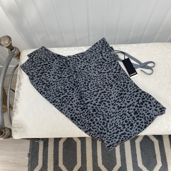 NWT MONROW Animal Print Joggers SzS - Picture 4 of 6